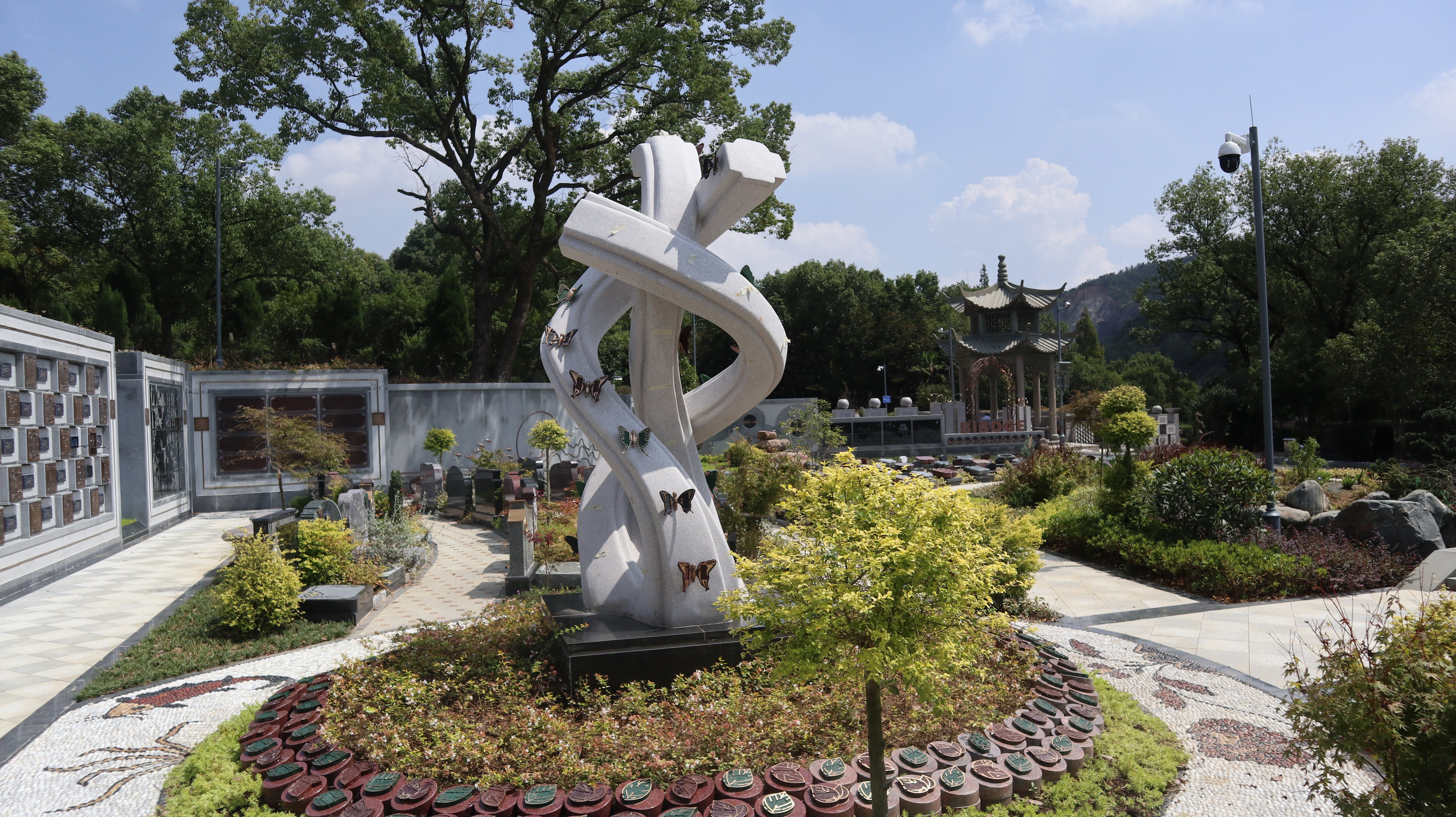 沐鸣以”微改造”引领老旧墓园走向绿色生态未来